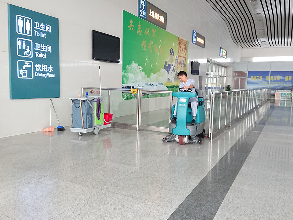 山東青島洗地機廠家哪家好？