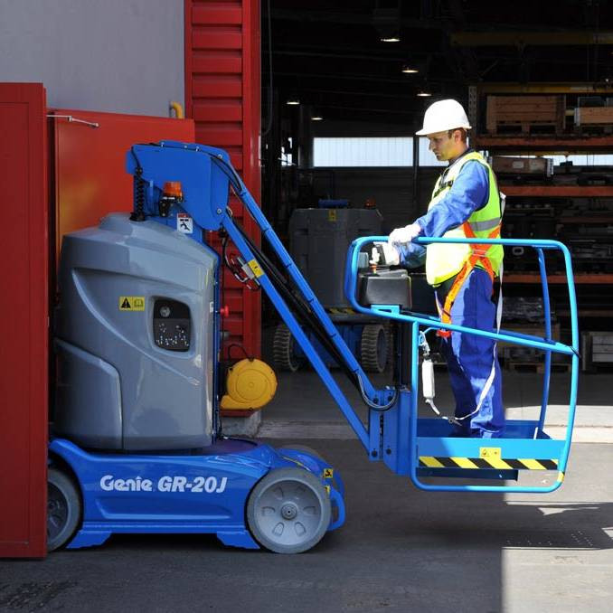 桅桿式高空作業平臺gr-20j-13