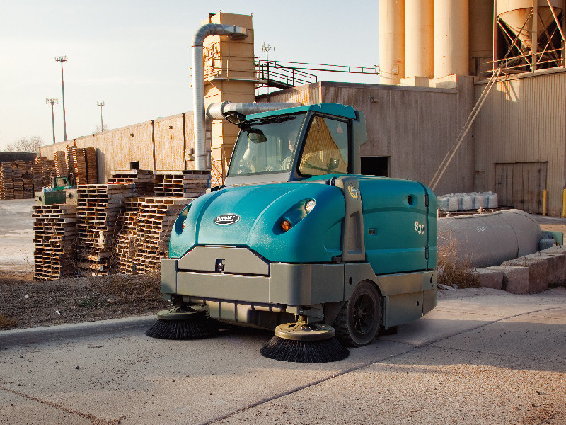 掃地車在工業(yè)領(lǐng)域中的應用